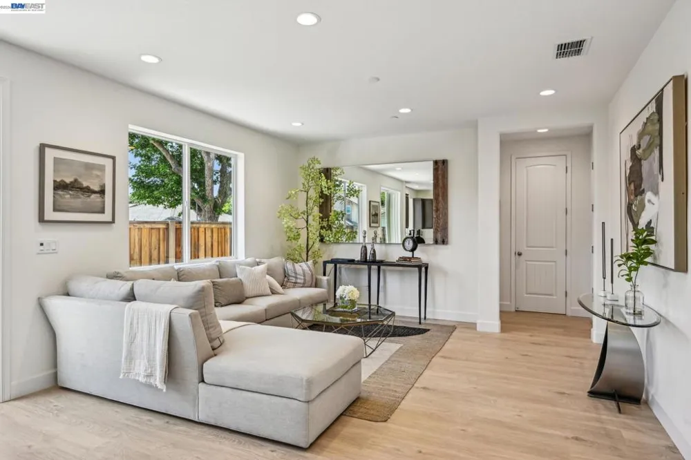 125 Creek View Cir Fairfield, CA 94533
