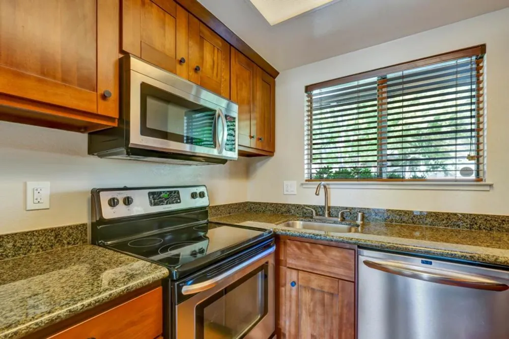 1079 Abbott Avenue Milpitas, CA 95035