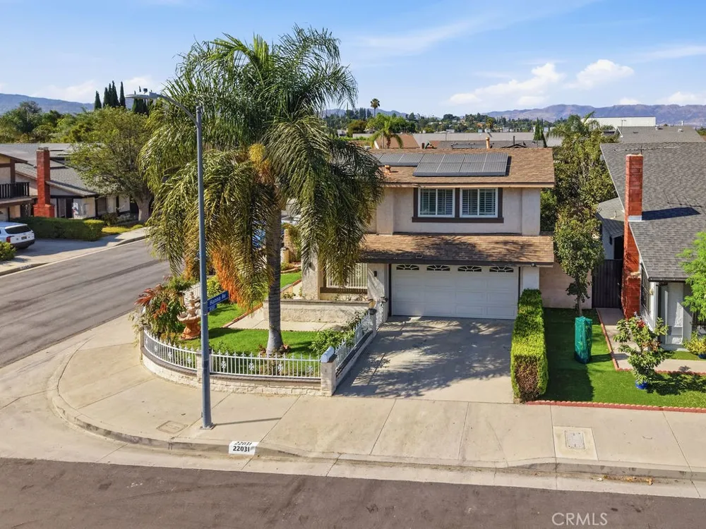 22031 Lanark Street Canoga Park, CA 91304