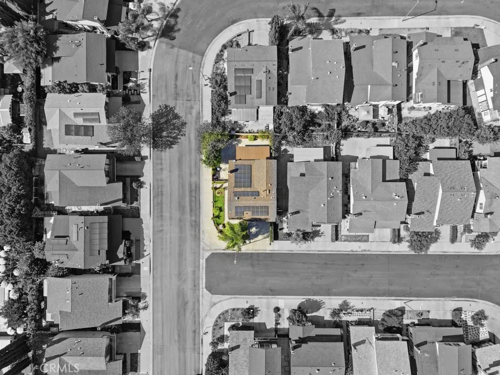 22031 Lanark Street Canoga Park, CA 91304