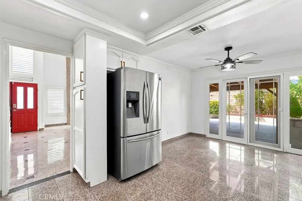 22031 Lanark Street Canoga Park, CA 91304