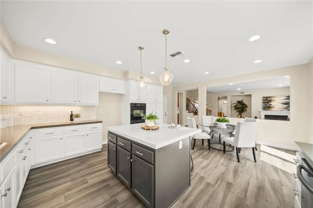 7908 Saddletree Court Eastvale, CA 92880