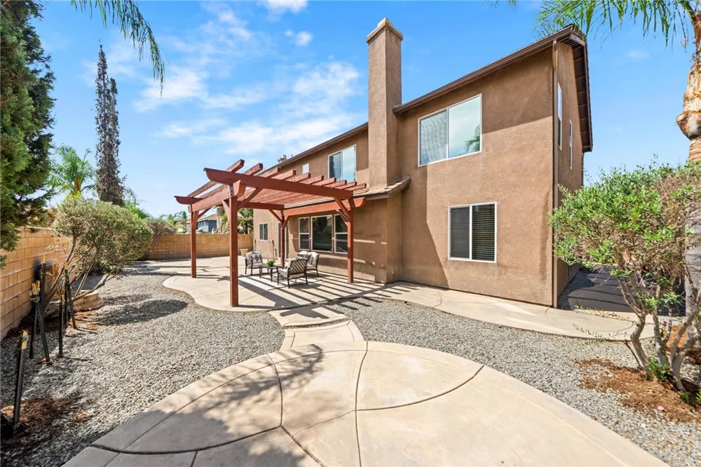 7908 Saddletree Court Eastvale, CA 92880