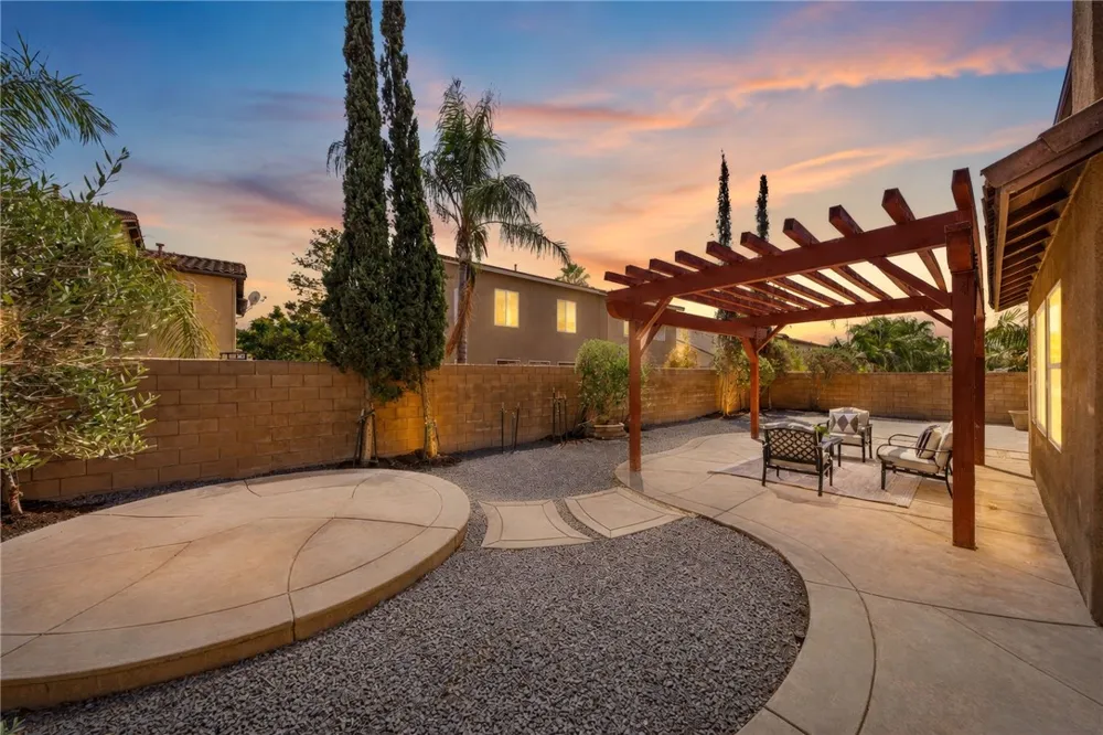 7908 Saddletree Court Eastvale, CA 92880