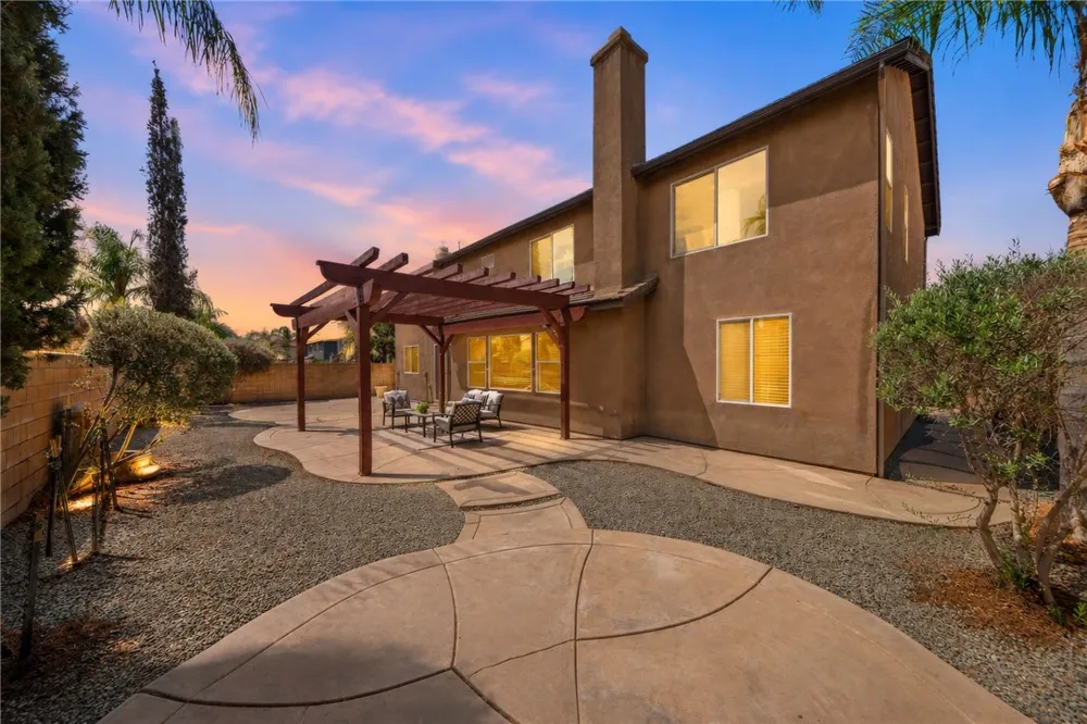 7908 Saddletree Court Eastvale, CA 92880