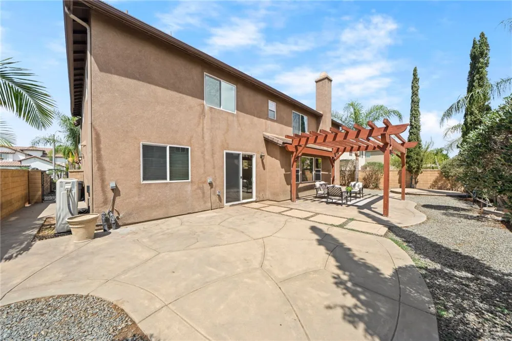7908 Saddletree Court Eastvale, CA 92880