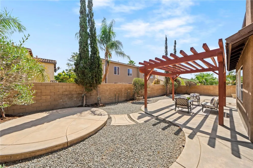 7908 Saddletree Court Eastvale, CA 92880