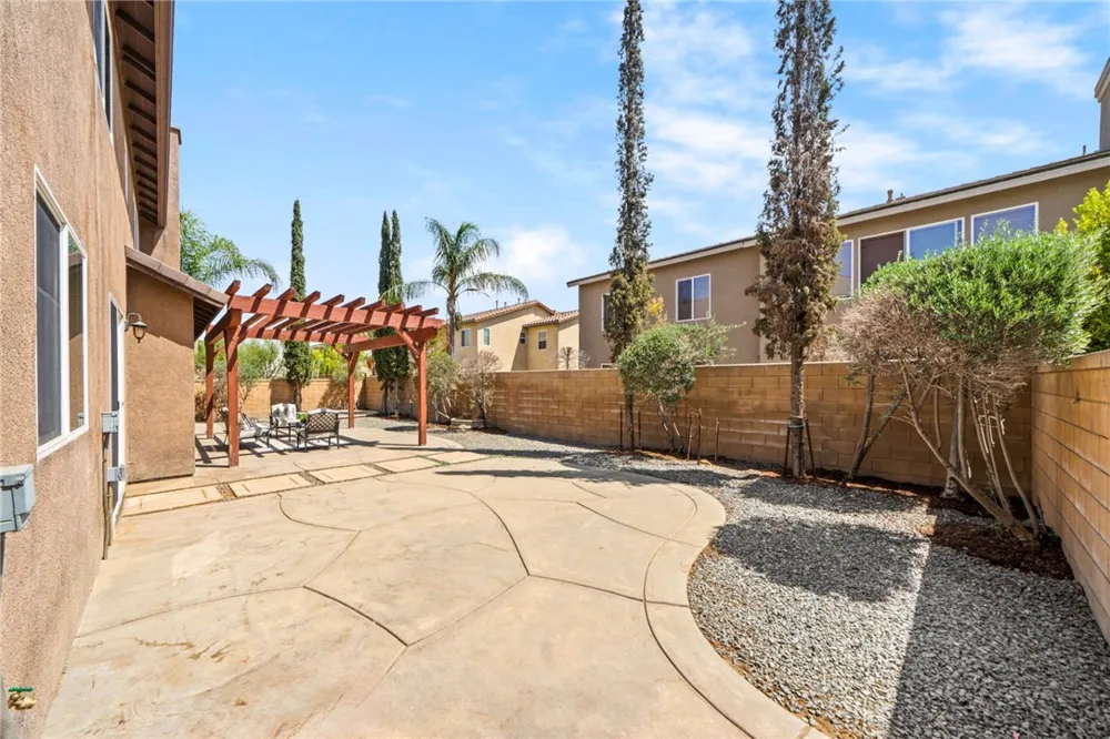 7908 Saddletree Court Eastvale, CA 92880
