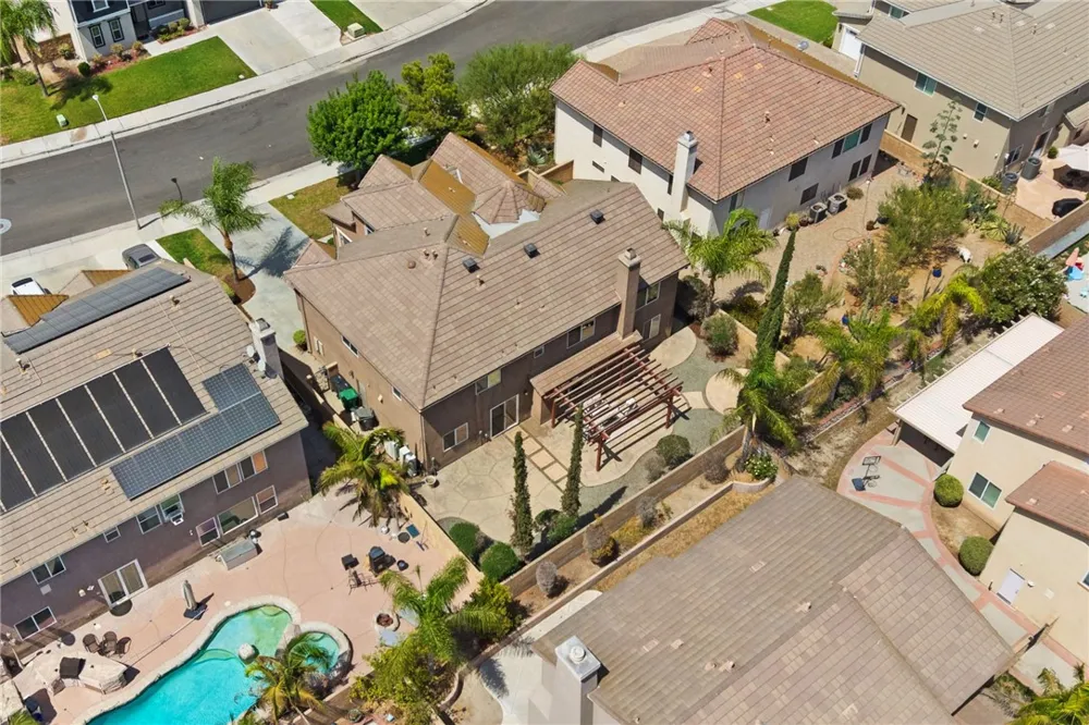 7908 Saddletree Court Eastvale, CA 92880