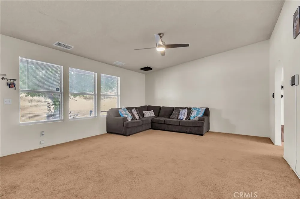 17014 Montecito Victorville, CA 92395