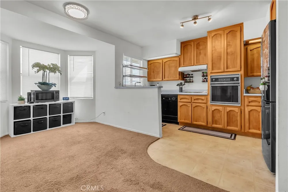 17014 Montecito Victorville, CA 92395