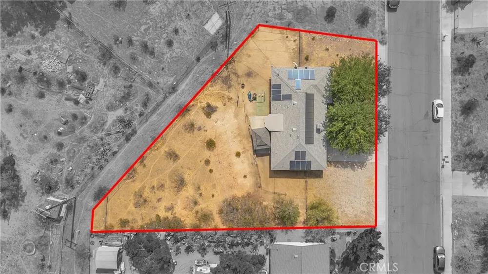 17014 Montecito Victorville, CA 92395