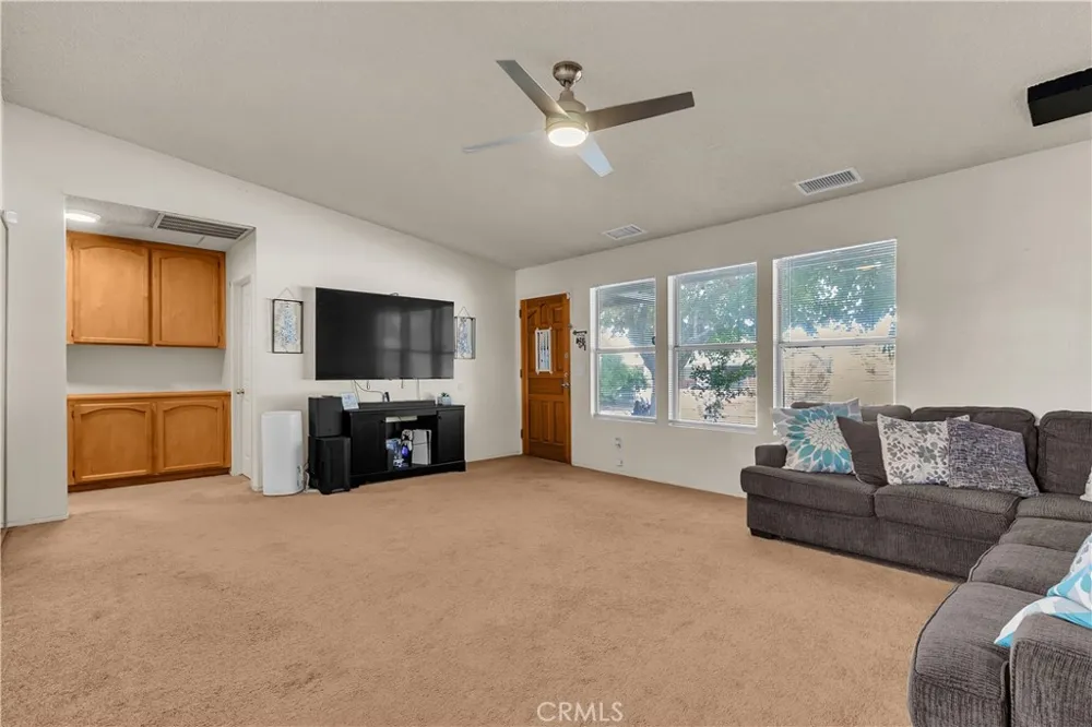 17014 Montecito Victorville, CA 92395
