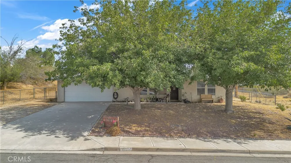 17014 Montecito Victorville, CA 92395