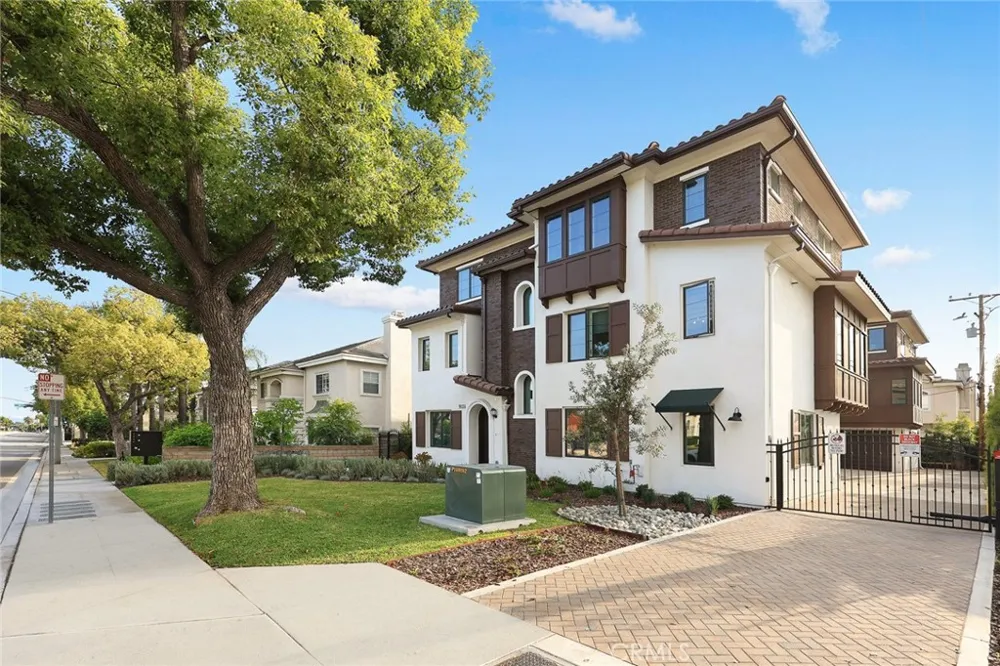 905 SUNSET BLVD #A Arcadia, CA 91007