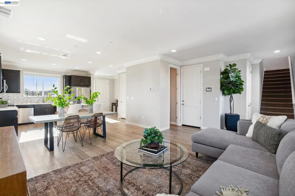 2408 Golden way Fairfield, CA 94533