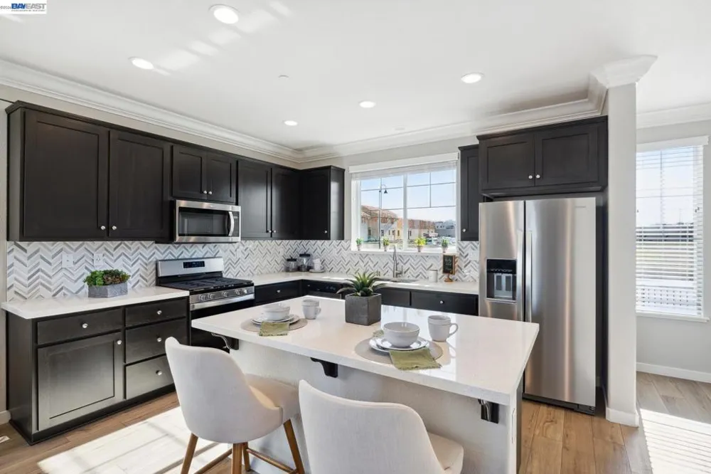 2408 Golden way Fairfield, CA 94533
