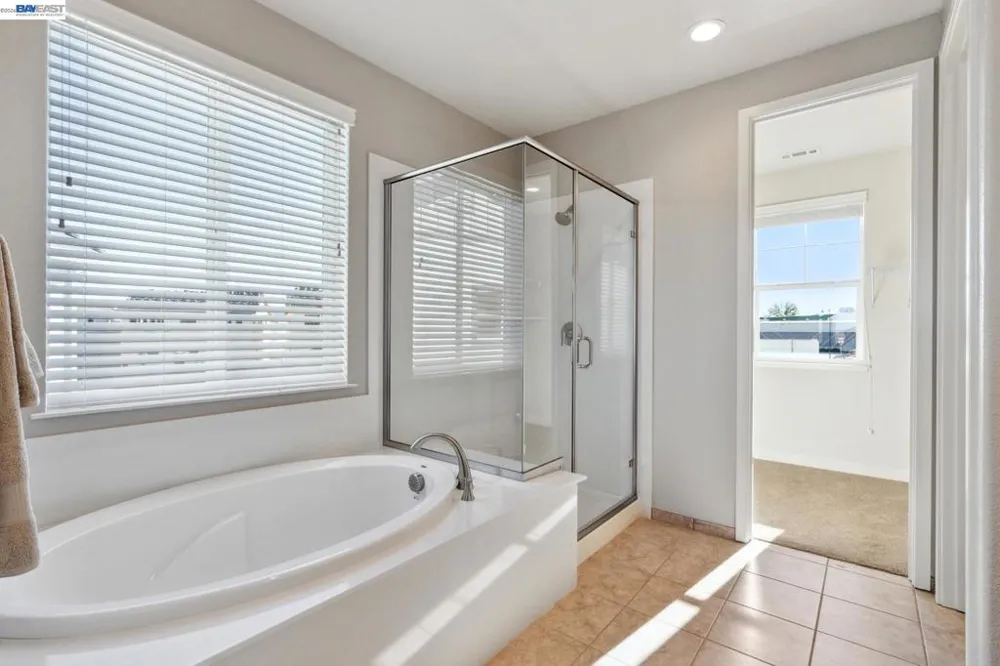2408 Golden way Fairfield, CA 94533