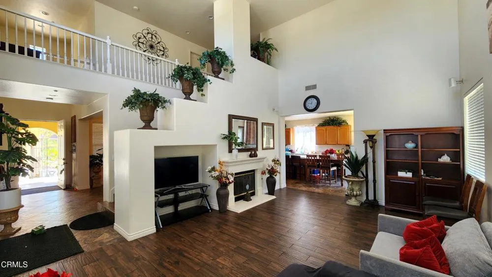 1361 Domingo Place Oxnard, CA 93030