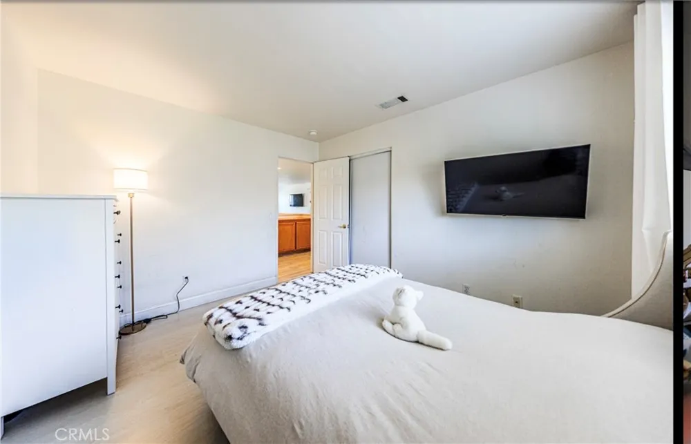 26518 Swan Lane Canyon Country, CA 91387