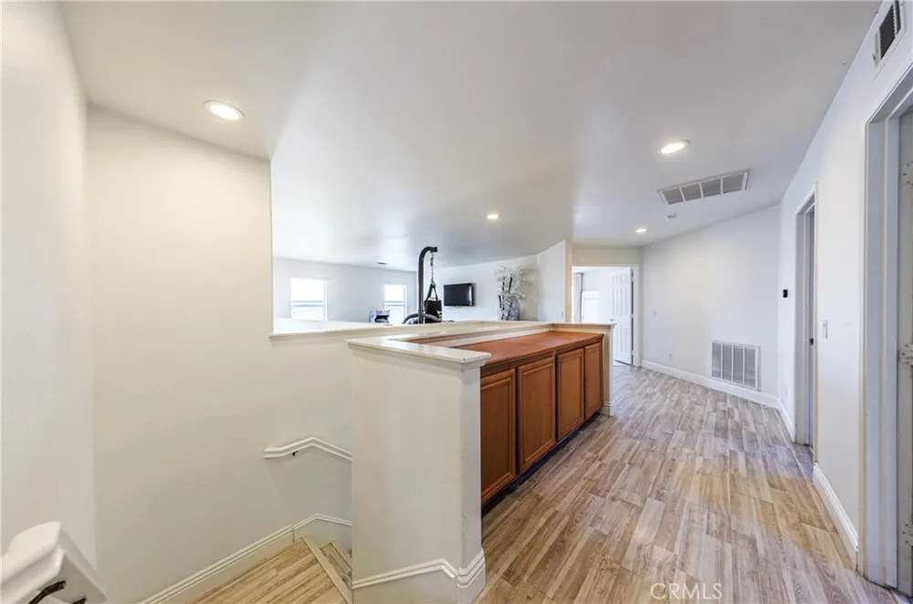 26518 Swan Lane Canyon Country, CA 91387