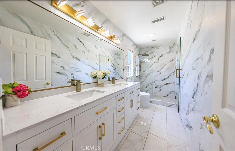 26518 Swan Lane Canyon Country, CA 91387