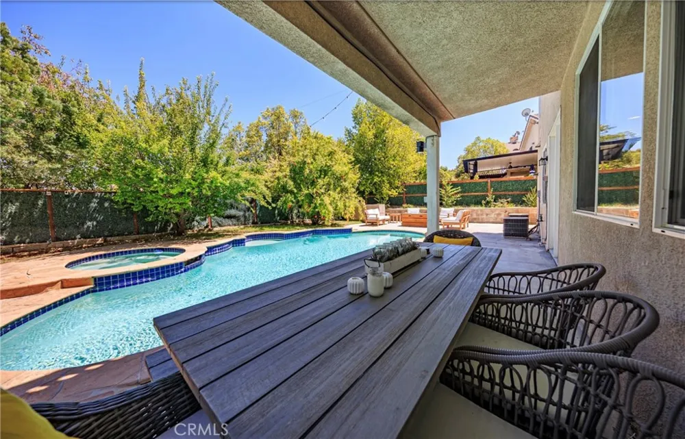 26518 Swan Lane Canyon Country, CA 91387