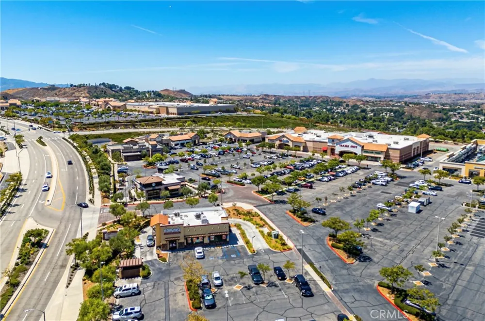 26518 Swan Lane Canyon Country, CA 91387