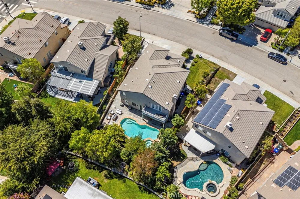 26518 Swan Lane Canyon Country, CA 91387