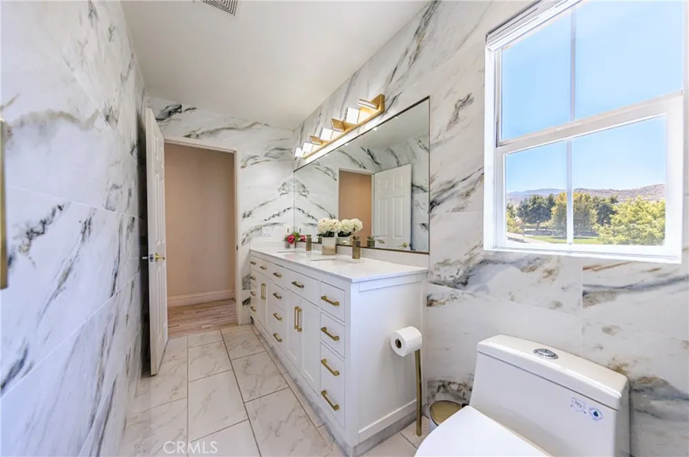 26518 Swan Lane Canyon Country, CA 91387