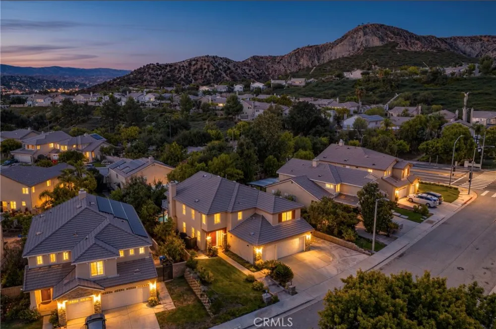 26518 Swan Lane Canyon Country, CA 91387