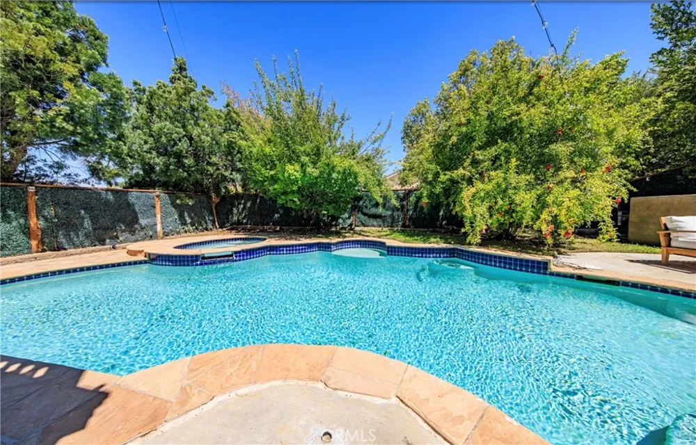 26518 Swan Lane Canyon Country, CA 91387