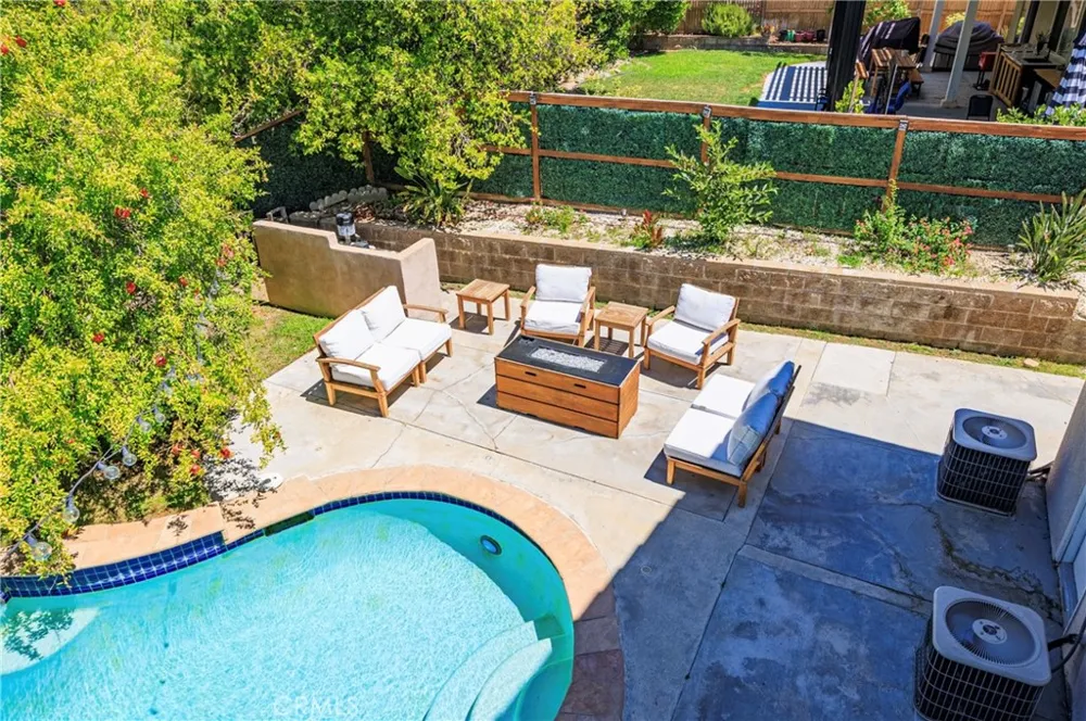 26518 Swan Lane Canyon Country, CA 91387