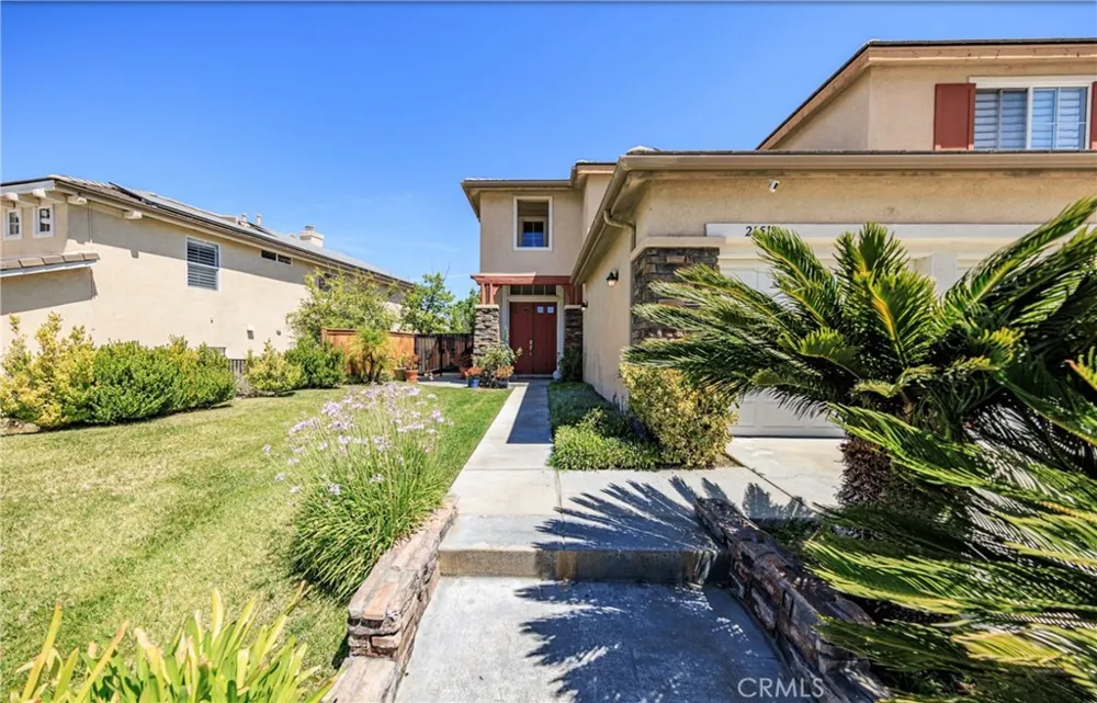 26518 Swan Lane Canyon Country, CA 91387