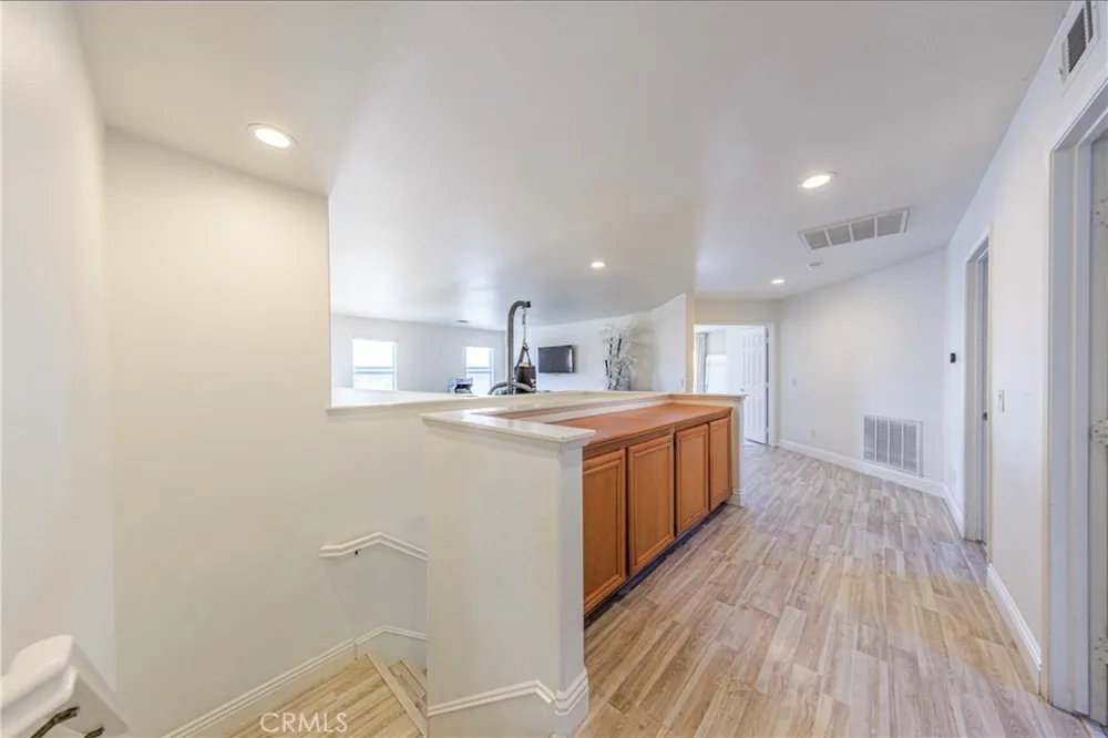 26518 Swan Lane Canyon Country, CA 91387