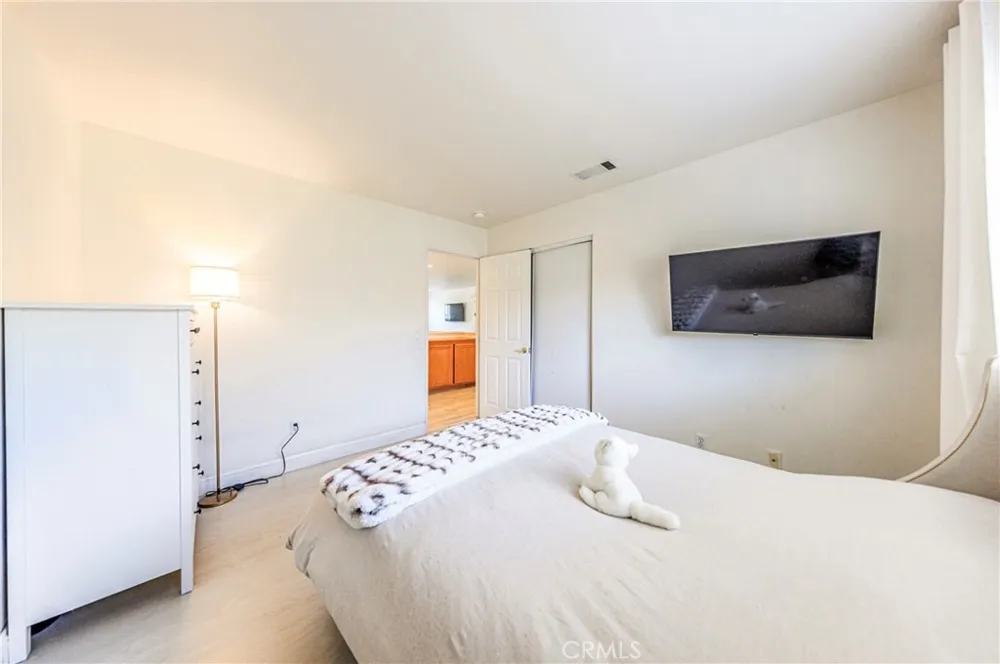 26518 Swan Lane Canyon Country, CA 91387