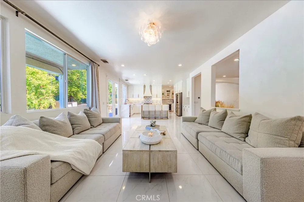 26518 Swan Lane Canyon Country, CA 91387
