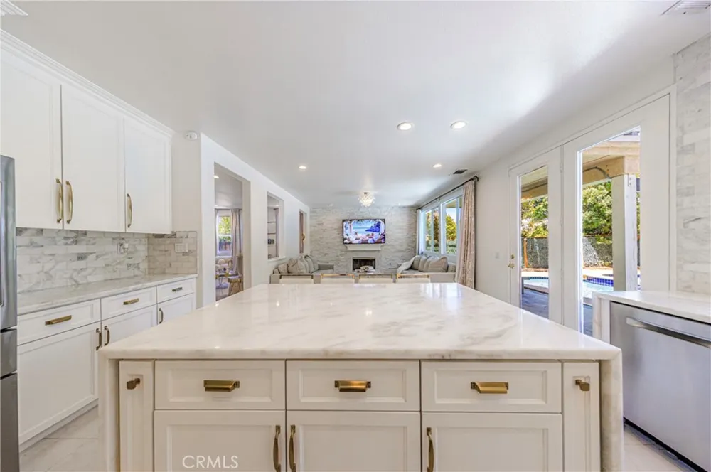 26518 Swan Lane Canyon Country, CA 91387