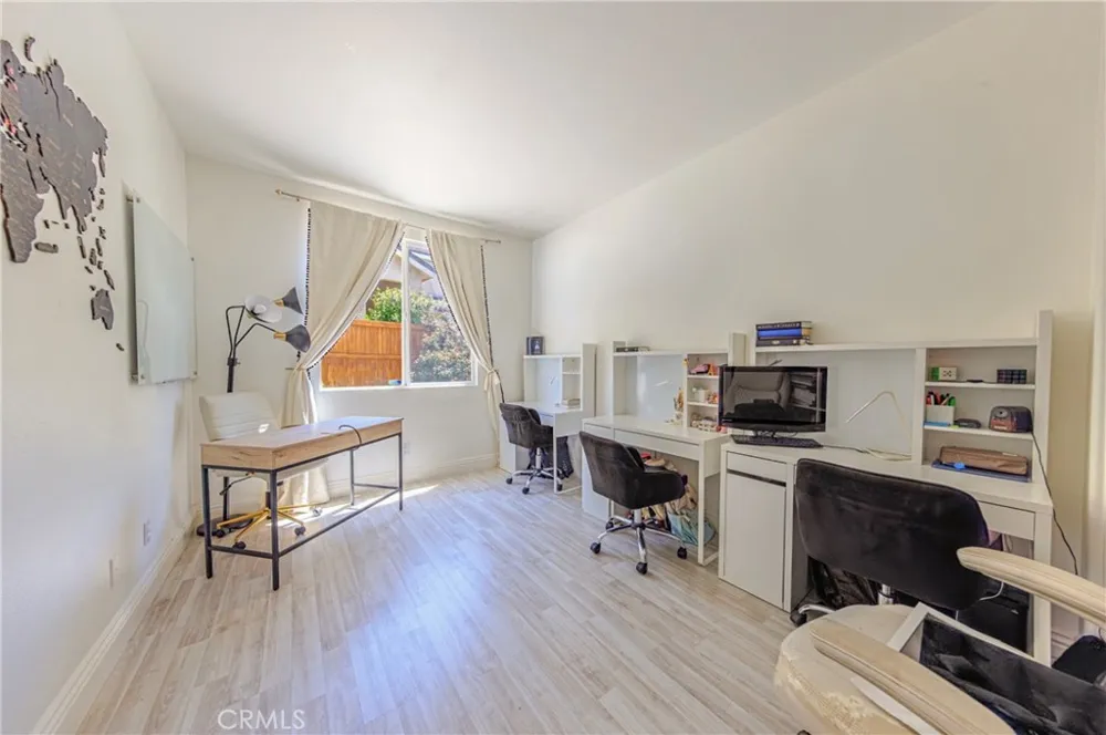 26518 Swan Lane Canyon Country, CA 91387