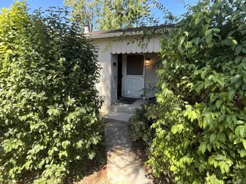 725 Minnesota Ave