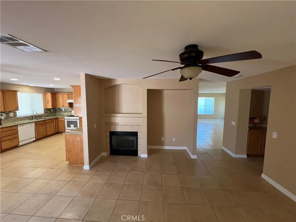 2920 Tumbleweed Palmdale, CA 93550