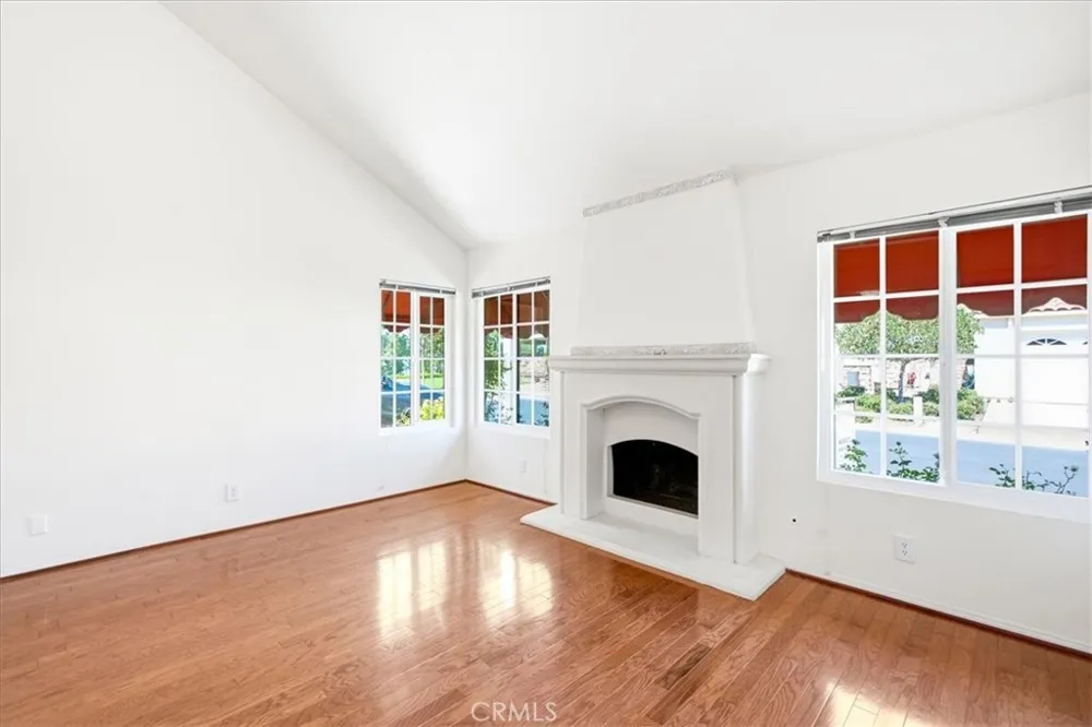 28391 Borgona Mission Viejo, CA 92692