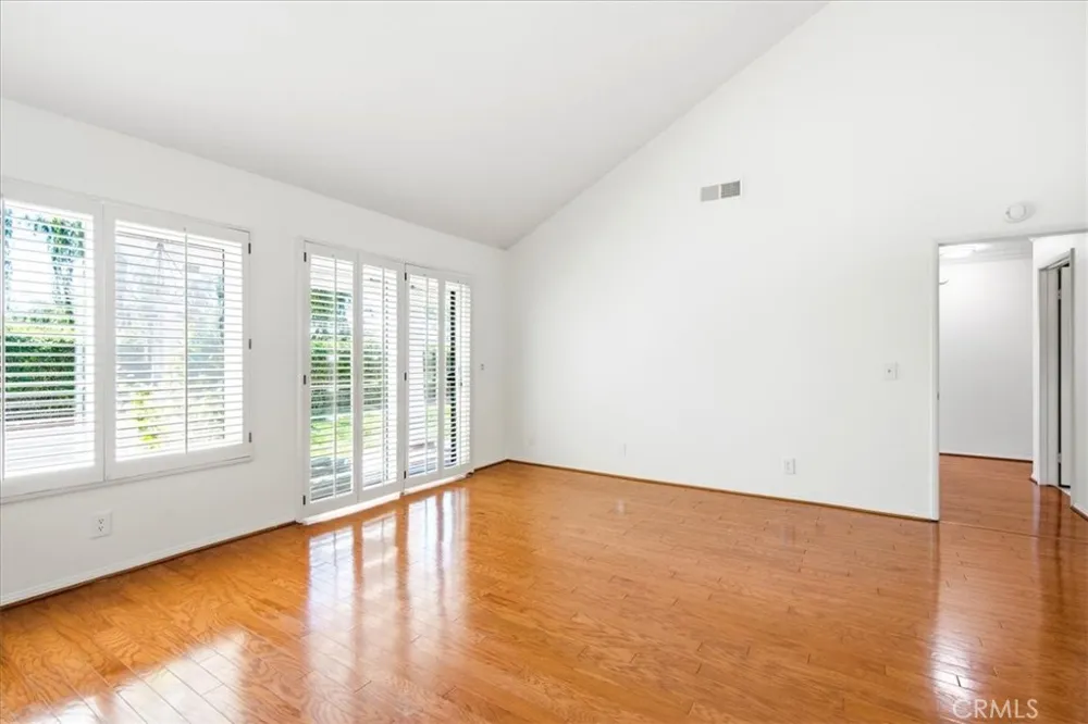 28391 Borgona Mission Viejo, CA 92692