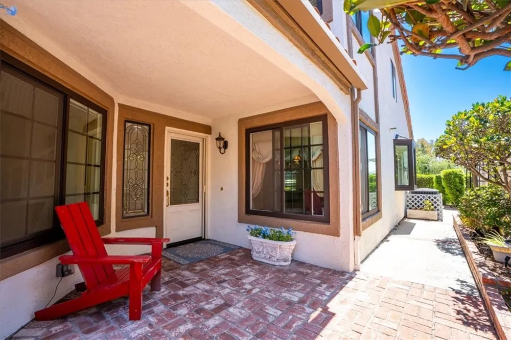 28391 Borgona Mission Viejo, CA 92692