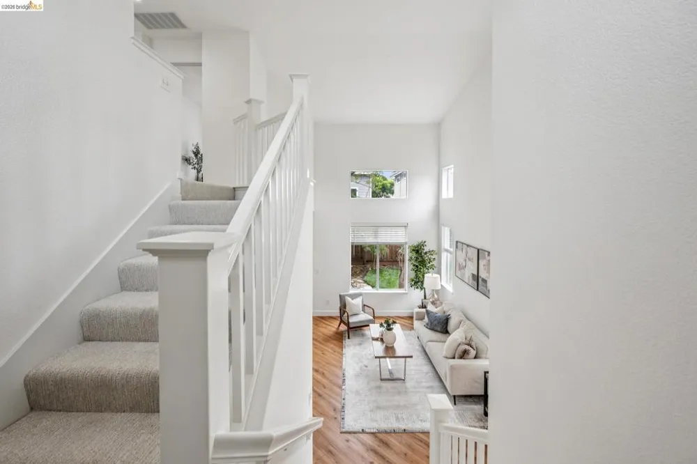 25 Farallon Ct Richmond, CA 94804
