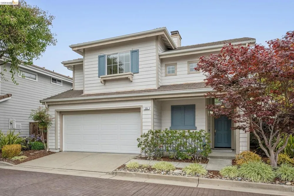 25 Farallon Ct Richmond, CA 94804