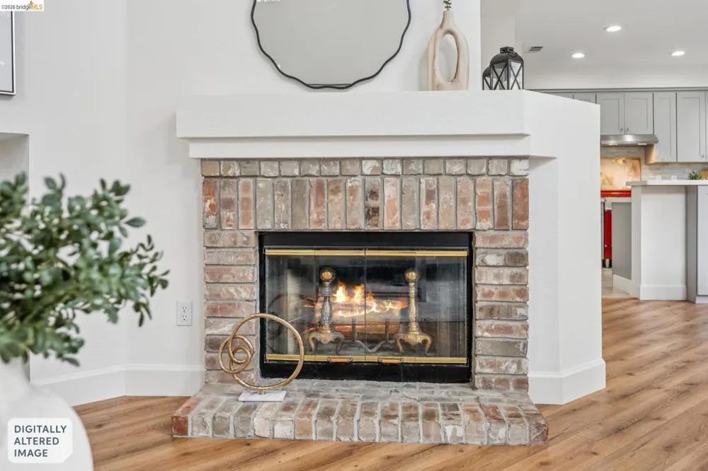 25 Farallon Ct Richmond, CA 94804