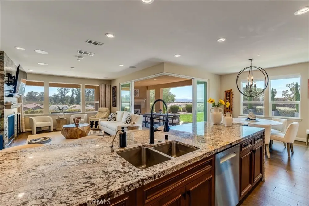 1235 Bradford Nipomo, CA 93444
