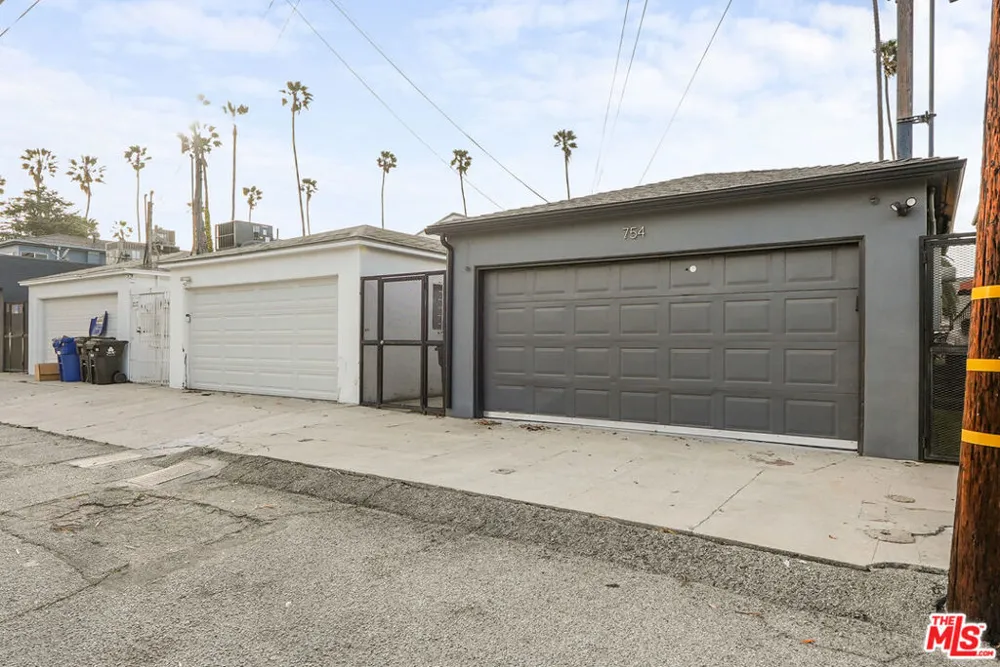 754 Washington Boulevard Los Angeles, CA 90292