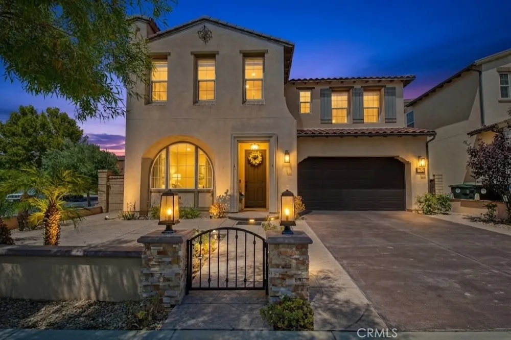 27681 Turnleaf Court Saugus, CA 91350